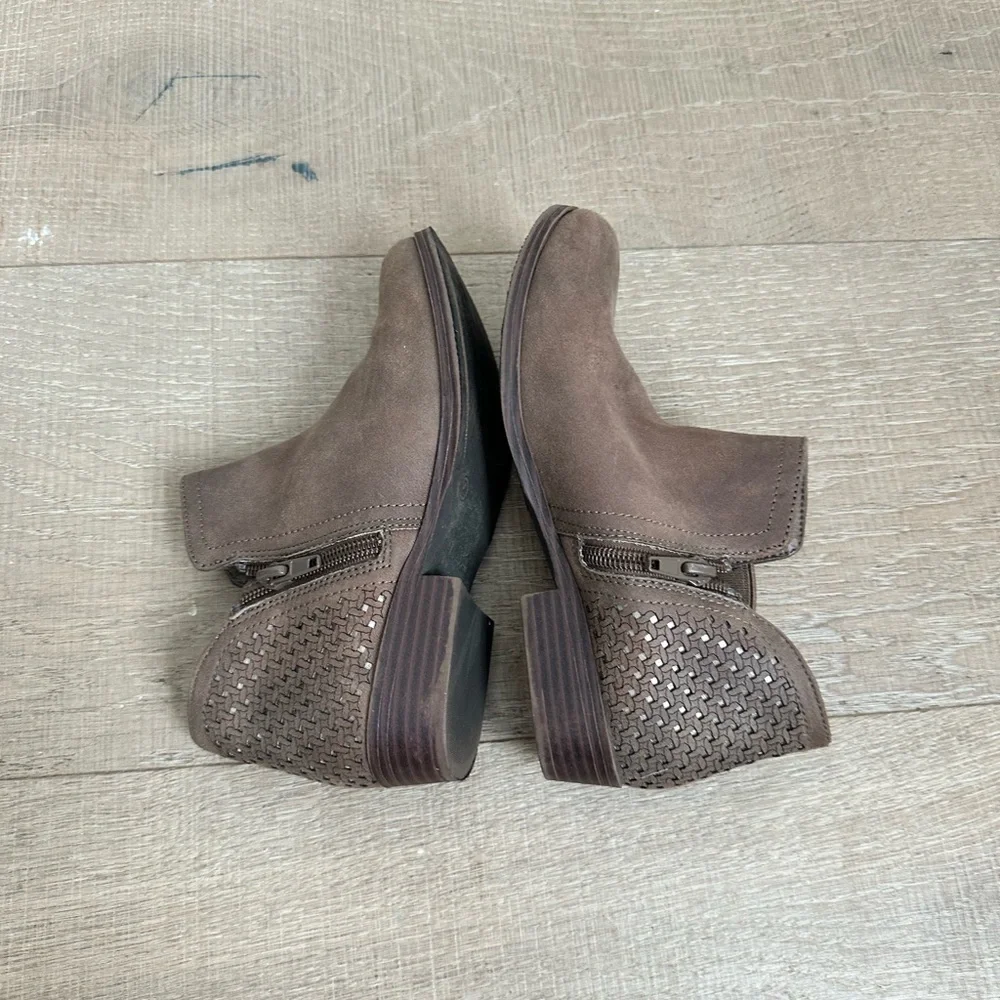 MIA Kids Taupe Ankle Boots
